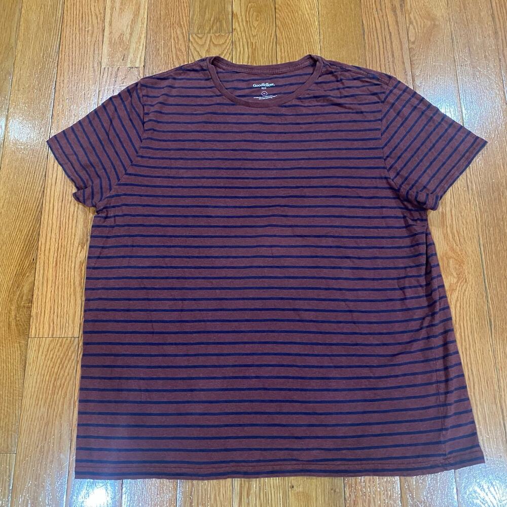Goodfellow & Co Red and Blue Striped Short Sleeve T-Shirt Men's Size XL